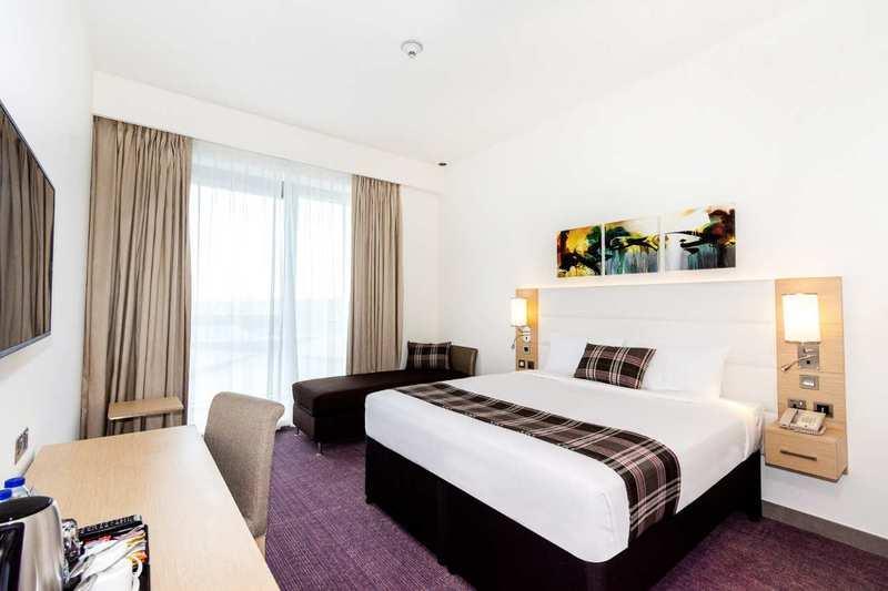 Premier Inn Dubai Dragon Mart Exteriör bild