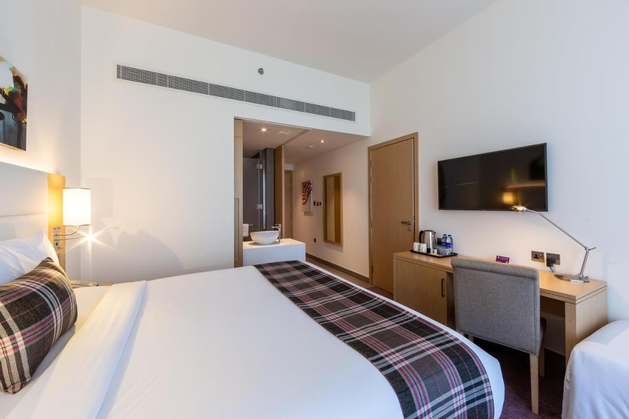 Premier Inn Dubai Dragon Mart Exteriör bild