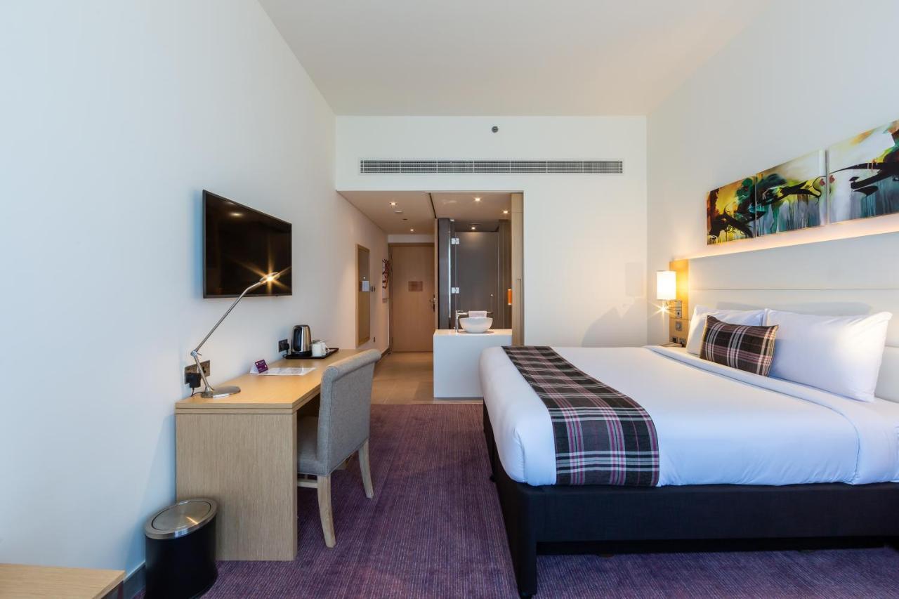 Premier Inn Dubai Dragon Mart Exteriör bild